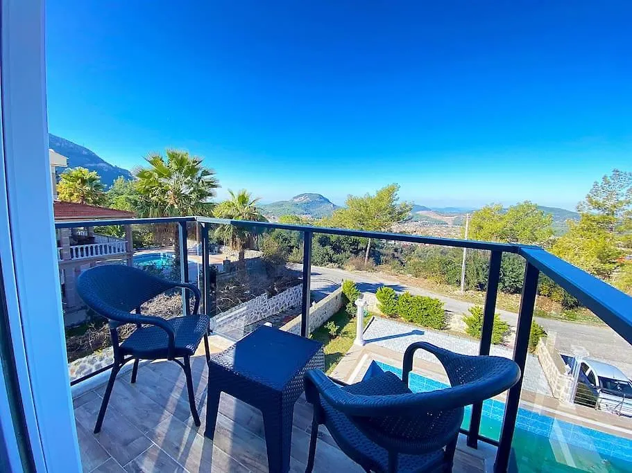 Paris A Villa, Oezel Havuzlu, Fethiye