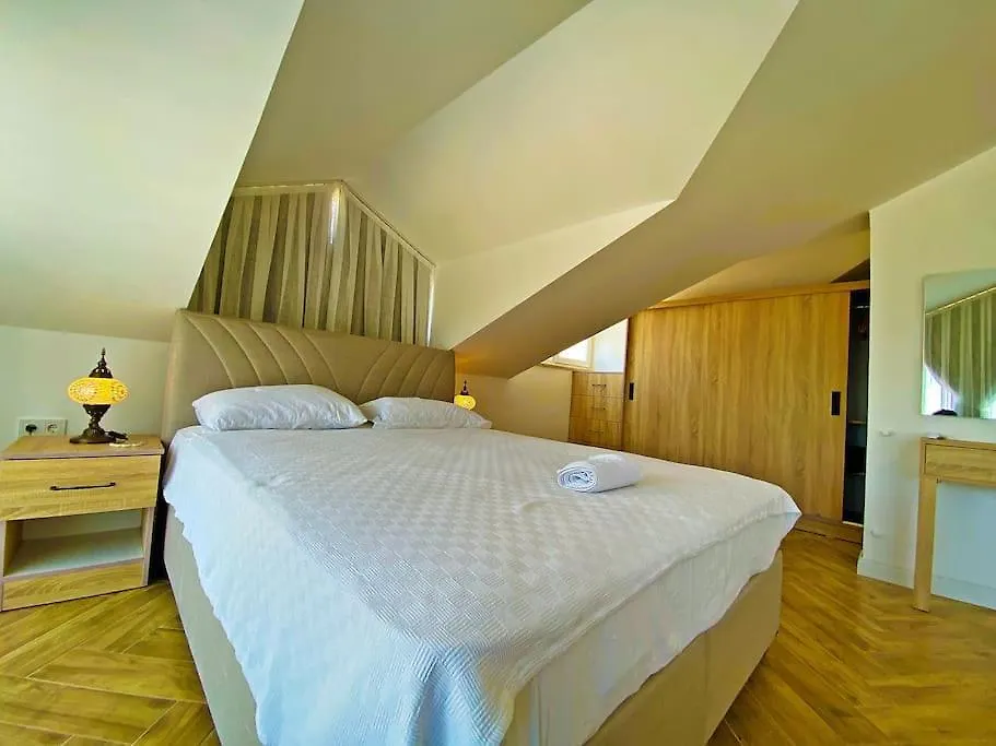 Villa Paris A Villa, Oezel Havuzlu, Fethiye