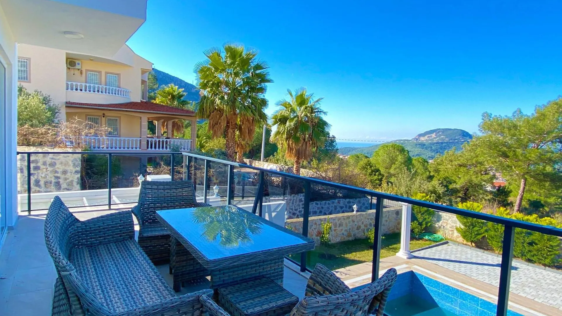 Paris A Villa, Oezel Havuzlu, Fethiye