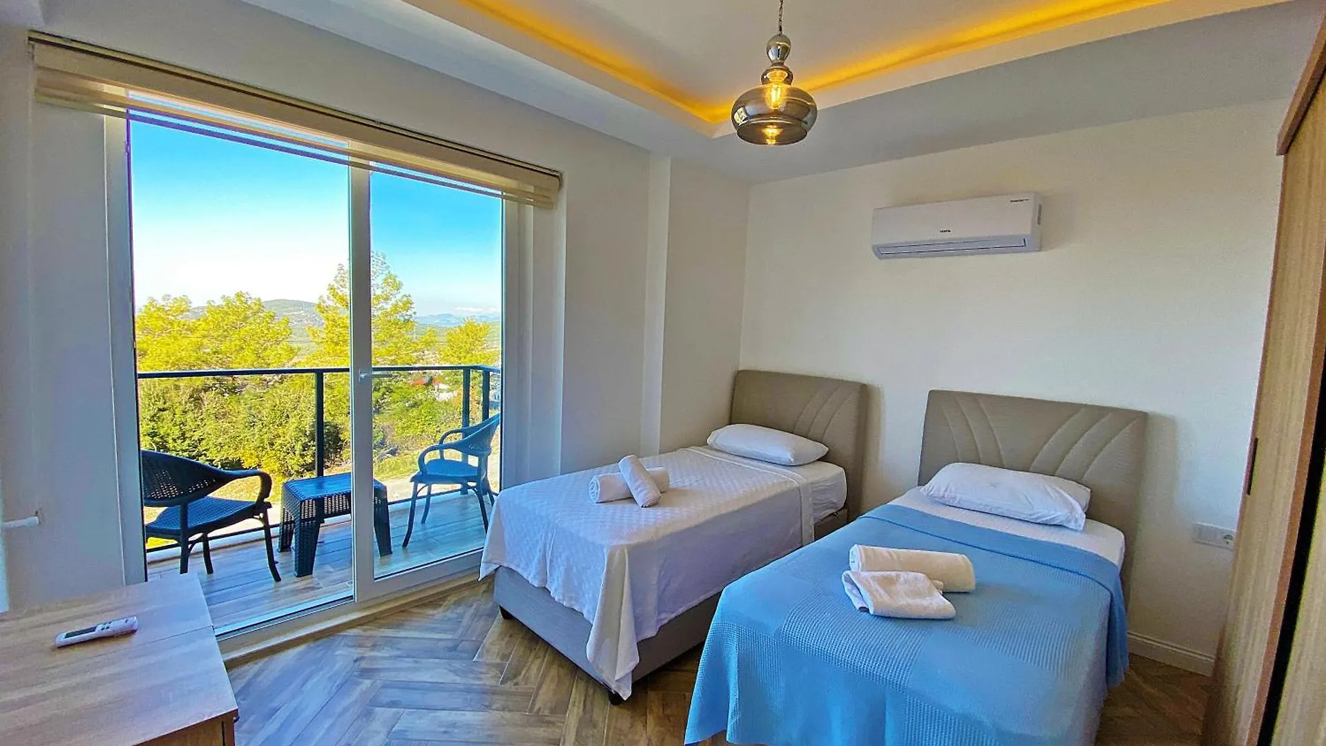 Paris A Villa, Oezel Havuzlu, Fethiye